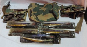 lot 197 image: Fishing lot Belt Pouch and 5 lures