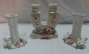 lot 262 image: U-Shaped Candle Holder with 2 small vases