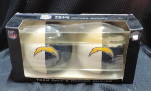 lot 282 image: San Diego Chargers Salt & pepper set
