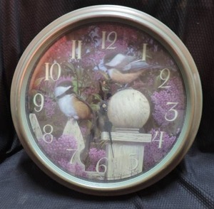 lot 283 image: large wall clock