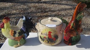 lot 9 image: ROOSTER UTENSAIL HOLDER, ROOSTER COVERED COOKIE JAR, ROOSTER DCOR