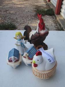 lot 25 image: rooster dcor- lamb s&p shaker- angel dcor