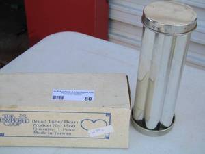 lot 80 image: pampered chef bread tubes qty 2