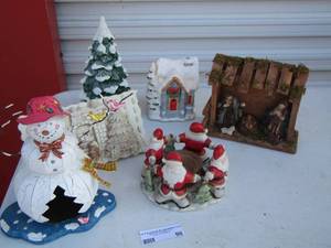 lot 96 image: Christmas dcor lot