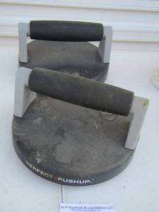 lot 99 image: set of perfect push up peddles
