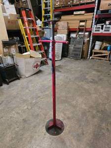 lot 16 image: 34 Ton Underhoist CarJack Stand