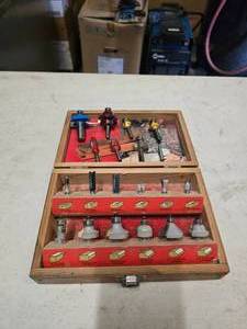lot 33 image: Hickory Woodworking Router Bits w Extra Bits.  20 Bits Total w Case