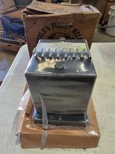 lot 46 image: NEW OLD STOCK GE Instantaneous Overcurrent Relay, HFC 21B1A