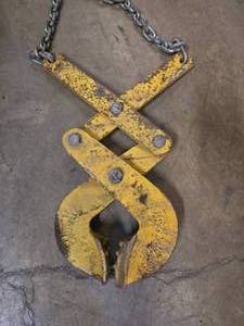 lot 52 image: Large 1,000 LB Cap Pallet Puller