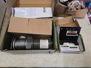 lot 88 image: NEW Badlands 2,500 LB Capacity ATVUtility Winch w Mounting Plate