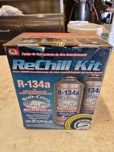 lot 97 image: Quest R-134A ReChill Kit