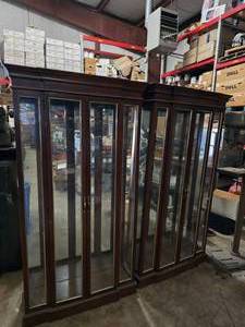 lot 100 image: 2 Wooden Lighted & Mirror Backed Cabinets.  1 Has Missing Glass Piece
