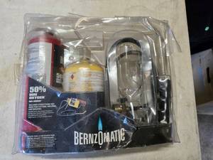 lot 162 image: Bernzomatic CuttingWeldingBrazing Kit