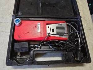 lot 184 image: TIF Combustible Gas Detector, Model TIF8800A
