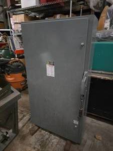 lot 187 image: MASSIVE Square D NEW Electrical Heavy Duty Safety Switch