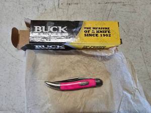 lot 194 image: NEW Buck 385 Texas Toothpick Knife, Pink