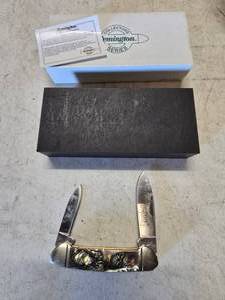 lot 199 image: NEW Remington Collectors Series Abalone Canoe Pocket Knife, RE18051