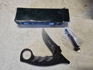 lot 201 image: NEW Sam Colt Knife