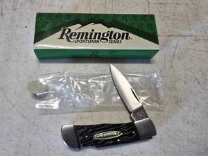 lot 204 image: NEW Remington Sportsman Series Knife