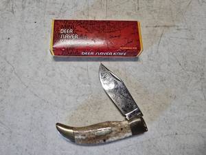 lot 205 image: NEW Star Hand Crafted Mini Deer Slayer Knife w Box