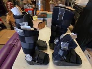 lot 224 image: Lot of 4 NEW Medical Boots