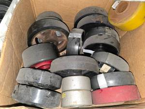 lot 238 image: Box of Misc Heavy Duty Casters Up to 8.  18 Casters Total