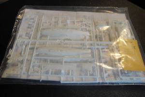 lot 148 image: 1-Huma-Modell 172 Scale Messerschmitt Me 609 Plastic Plane Kit