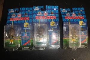 lot 180 image: 3- 1997 Corinthian NFL Headliners Figures With Headliners Collectors Catalog, #87 Green Packers Robert Brooks, In Original Packages
