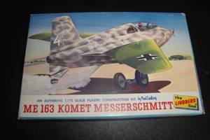 lot 190 image: 172 Scale Paul Lindberg ME163 Komet Messerschmitt Plastic Model Plane Construction Kit, Kit #58350