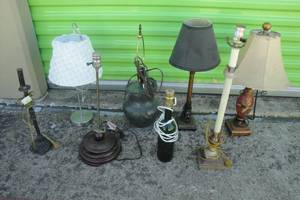 lot 169 image: Lot of Eight Desk Lamps, Mixed Styles and Sizes, Some May Need Light Repair.