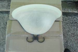 lot 171 image: 4-2G Wall Sconce Lights With Mounting Hardware, E-D2645, New in Box, 4 X Money