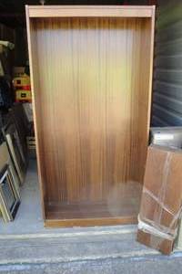 lot 208 image: Bookcase With Five Adjustable Shelves, No Shelf Pins Included, About 36x12x72