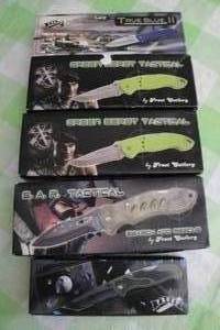lot 215 image: 5- Knives Mixes sizes, Styles and Brands,  5 X Money
