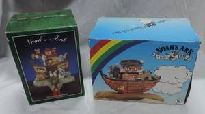 lot 26 image: Noahs Ark Stocking hanger and night light