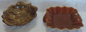 lot 104 image: Leaf shaped bowl wavy shaped bowl