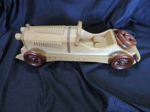 lot 126 image: Wood car