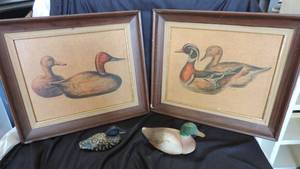 lot 127 image: Two duck pictures and two wooden duck decor