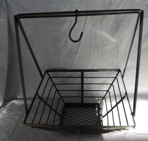 lot 145 image: Fruit basket