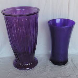 lot 201 image: Two purple vases