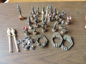 lot 250 image: I believe they are chest figures and a small mix of other things see picture for all