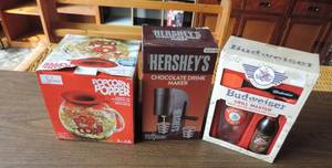 lot 268 image: Microwave popcorn cup grill master Hershey chocolate drink maker set