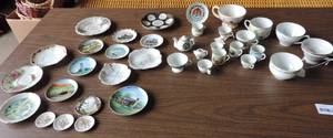 lot 273 image: Mixed lot of teacups and plates