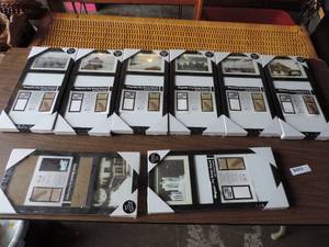 lot 283 image: 4x6 picture frames with white boards one with cork board