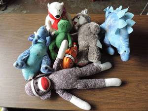 lot 291 image: Plushie lot