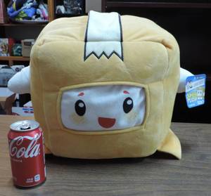 lot 316 image: Jumbo plush Boxy from lanky box