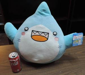 lot 317 image: Jumbo plush thicc shark from Lanky box