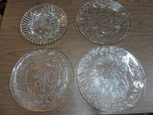 lot 349 image: Cake plates