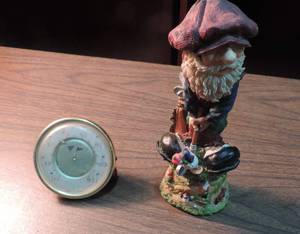 lot 410 image: To golf figures see pictures
