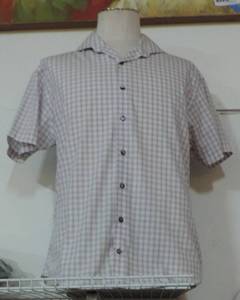 lot 415 image: Shirt display