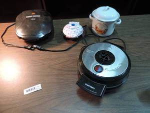 lot 418 image: Mix lot waffle makers  George Foreman small waffle maker and a small pot